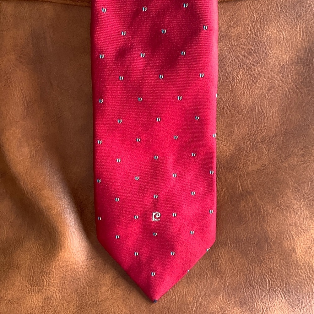 Pierre Cardin vintage Silk Blend Tie 60% Silk GUC 54"